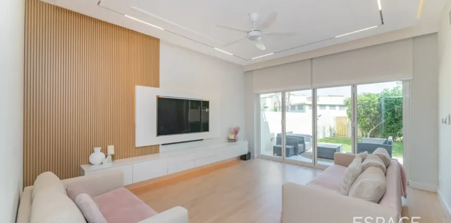 Vila u The Springs, Dubai, UAE 237 m2, 3 spavaćih soba Br. 738150