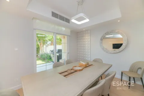 Vila u The Springs, Dubai, UAE 3 spavaćih soba, 237 m2 Br. 738150 - fotografija 5