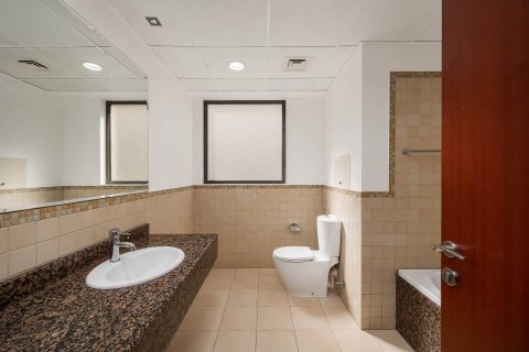 Apartment til salg i Jumeirah Beach Residence, Dubai, UAE 3 soveværelser, 177.3 kvm № 749116 - foto 16