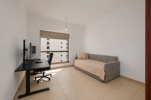 Apartment til salg i Jumeirah Beach Residence, Dubai, UAE 3 soveværelser, 177.3 kvm № 749116 - foto 11