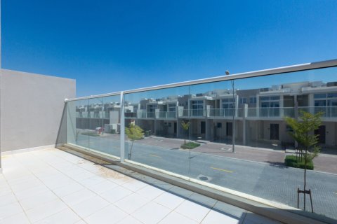 Townhouse di DAMAC Hills (Akoya by DAMAC), Dubai, UEA 3 kamar tidur, 167 m2 nomor 714537 - foto 16