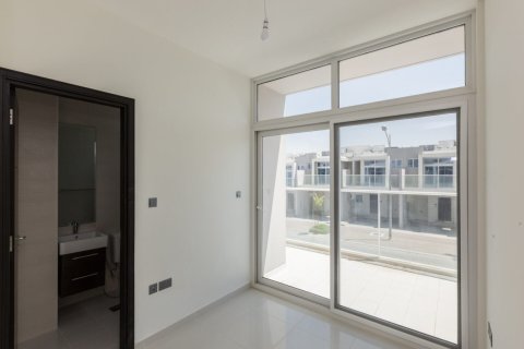 Townhouse di DAMAC Hills (Akoya by DAMAC), Dubai, UEA 3 kamar tidur, 167 m2 nomor 714537 - foto 2