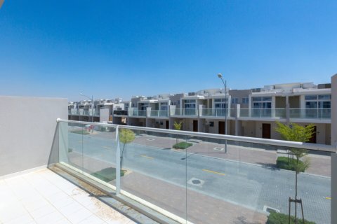 Townhouse di DAMAC Hills (Akoya by DAMAC), Dubai, UEA 3 kamar tidur, 167 m2 nomor 714537 - foto 15