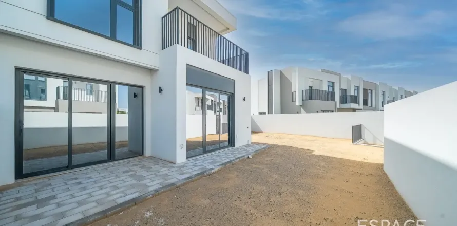 Villa a Dubai South (Dubai World Central), Dubai, EAU 4 camere da letto, 210 mq. № 737970
