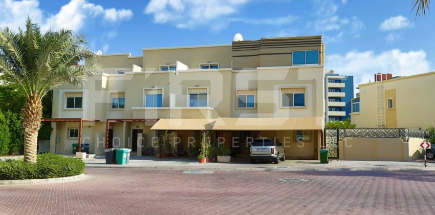 Huvila Al Reef, Abu Dhabi, Arabiemiraatit 2 makuuhuonetta, 170.2 m2 № 730956