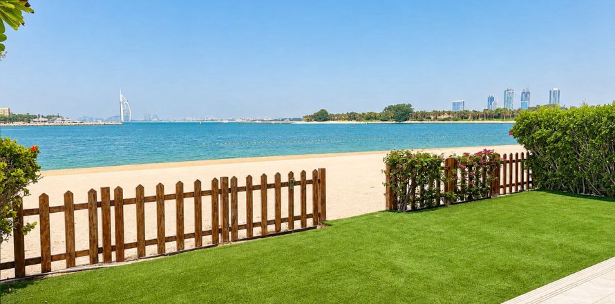 Villa itt: Palm Jumeirah, Dubai, EAE, 5 hálószoba, 270.9 m², azonosító: 761053