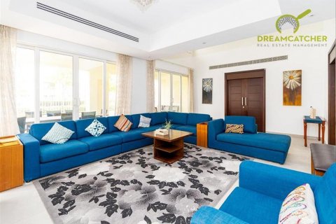 Vila u Mina Al Arab, Ras Al Khaimah, UAE 4 spavaćih soba, 443 m2 Br. 512587 - fotografija 3