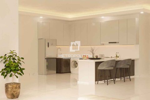 Apartment til salg i Jumeirah Lake Towers, Dubai, UAE 38 kvm № 713860 - foto 2