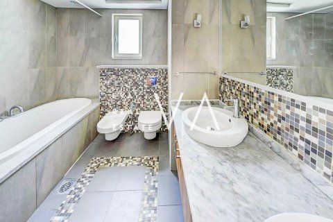 Зняти в оренду квартиру в Джумейра, Дубай, ОАЕ 4 спальні, 509.93м2, № 637701 - фото 4