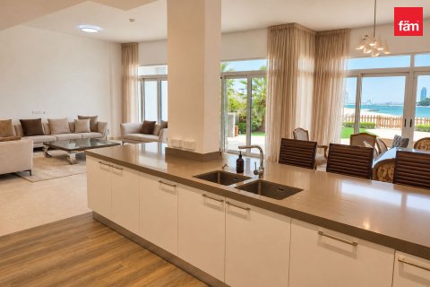 Üürile anda villa asukohaga Palm Jumeirah, Dubai, AÜE: 5 magamistoaga, 479.9 m² Nr 740360 - pilt 5