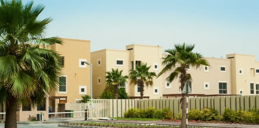 Vila u Dubai, UAE 246 m2, 3 spavaćih soba Br. 718297