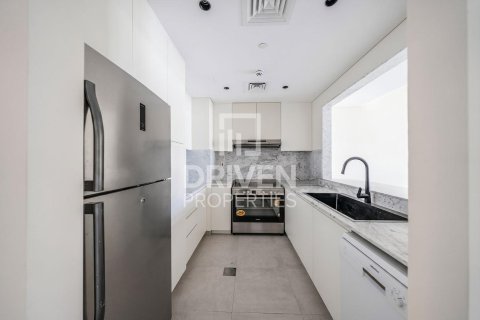 Apartamento para arrendamento em Umm Suqeim, Dubai, EAU 2 quartos, 125.51 m2 № 765518 - foto 3