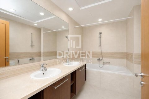 Apartment in Dubai Marina, UAE 3 bedrooms, 237.92 sq.m. № 765520 - photo 13