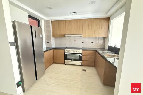 Dubai, BAE’de satılık sıra ev 5 yatak odası, 219.6 m&sup2; No 679929 - fotoğraf 6