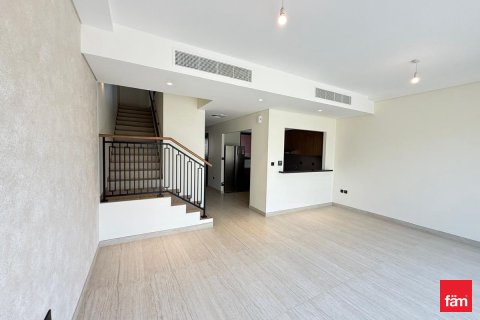 Dubai, BAE’de satılık sıra ev 5 yatak odası, 219.6 m&sup2; No 679929 - fotoğraf 3