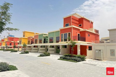 Townhouse în Dubai, EAU 5 dormitoare, 219.6 mp. №679929