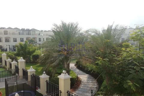 Radhus till försäljning i Al Hamra Village, Ras Al Khaimah, UAE 4 sovrum, 375.4 kvm Nr. 709292 - fotografi 6