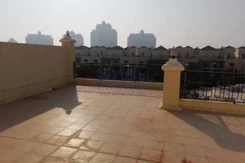 Radhus till försäljning i Al Hamra Village, Ras Al Khaimah, UAE 4 sovrum, 375.4 kvm Nr. 709292 - fotografi 3