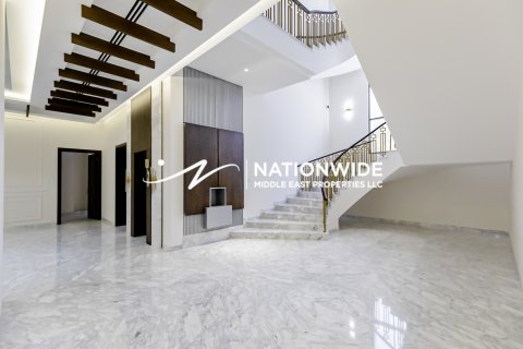 Abu Dhabi, BAE’de satılık villa 9 yatak odası, 1134 m&sup2; No 631977 - fotoğraf 2