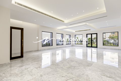 Abu Dhabi, BAE’de satılık villa 9 yatak odası, 1134 m&sup2; No 631977 - fotoğraf 3