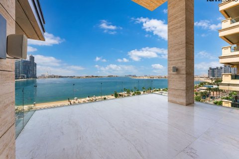Appartamento in affitto a Palm Jumeirah, Dubai, EAU 3 camere da letto, 458.6 mq. № 758524 - foto 17