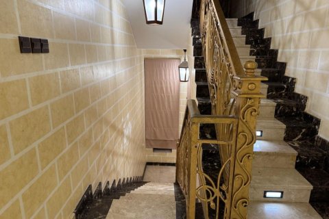 Villa te koop in Ras Al Khaimah, VAE 4 slaapkamers, 725 vr.m., nr 734625 - foto 11