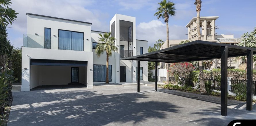 Villa in Jumeirah Islands, Dubai, VAE: 5 Schlafzimmer, 581 m2 Nr. 671191