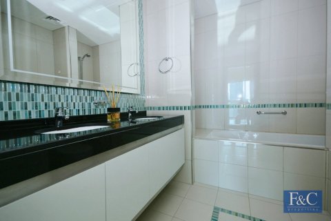 Müüa korter asukohaga Dubai Marina, Dubai, AÜE: 2 magamistoaga, 140 m² Nr 704253 - pilt 15