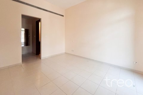 וילה להשכרה ב Arabian Ranches, Dubai, איחוד האמירויות 4 חדרי שינה, 321.26 מ"ר, מספר 733994 - תמונה 6