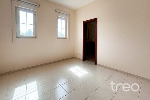 וילה להשכרה ב Arabian Ranches, Dubai, איחוד האמירויות 4 חדרי שינה, 321.26 מ"ר, מספר 733994 - תמונה 16