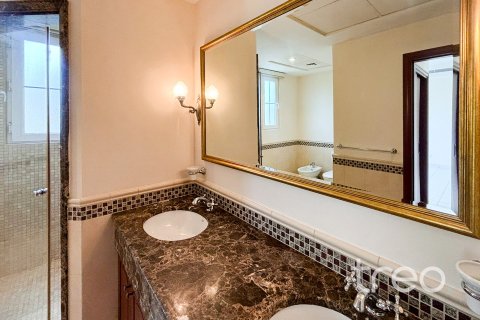 וילה להשכרה ב Arabian Ranches, Dubai, איחוד האמירויות 4 חדרי שינה, 321.26 מ"ר, מספר 733994 - תמונה 2