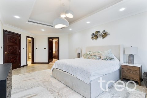 Palm Jumeirah, Dubai, UAE의 임대용 빌라 침실 4개, 464.52제곱미터 번호 733990 - 사진 11
