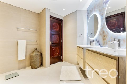 Palm Jumeirah, Dubai, UAE의 임대용 빌라 침실 4개, 464.52제곱미터 번호 733990 - 사진 15