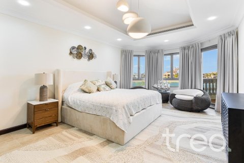 Palm Jumeirah, Dubai, UAE의 임대용 빌라 침실 4개, 464.52제곱미터 번호 733990 - 사진 14
