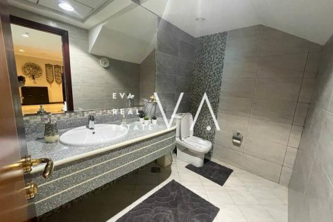 Lägenhet till försäljning i Ajman Corniche Road, Ajman, UAE 3 sovrum, 306.57 kvm Nr. 637852 - fotografi 14