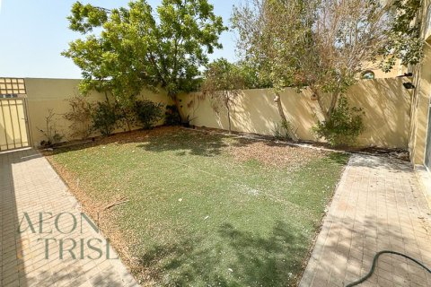 Villa i The Springs, Dubai, UAE 2 soveværelser, 172 kvm № 648106