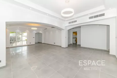 Villa sa Meadows, Dubai, UAE 4 silid-tulugan, 373 sq.m. № 738244 - larawan 4