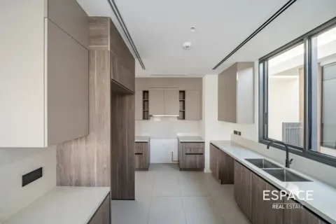 Villa te huur in Tilal Al Ghaf, Dubai, VAE 5 slaapkamers, 483 vr.m., nr 738245 - foto 2