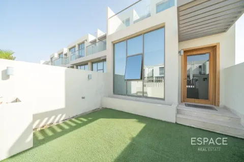 Adosado en alquiler en Al Furjan, Dubai, EAU 4 dormitorios, 236 m2 № 738242 - foto 19