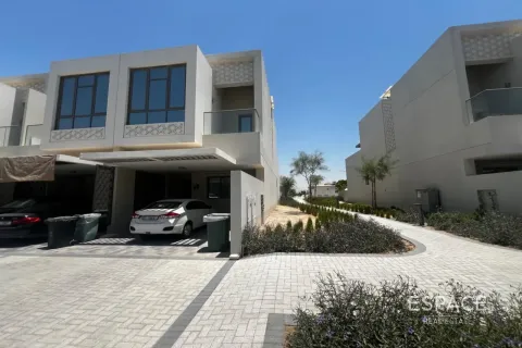 Villa i Al Furjan, Dubai, UAE 4 soveværelser, 242 kvm № 738246