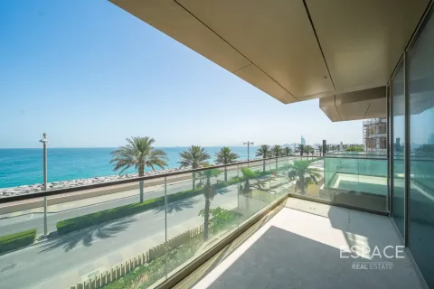 Apartment in Palm Jumeirah, Dubai, UAE 3 bedrooms, 190 sq.m. № 738247
