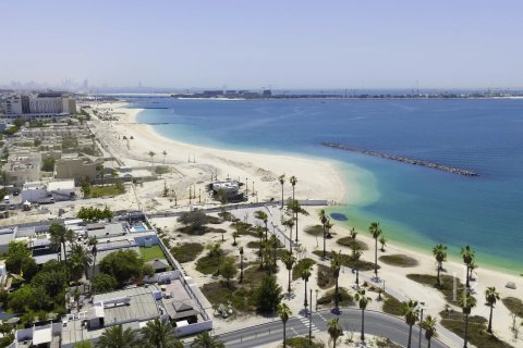 Land in Dubai, UAE № 701053