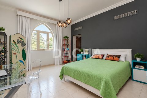 Villa in Jumeirah Islands, Dubai, UAE 4 bedrooms, 506 sq.m. № 766084 - photo 17