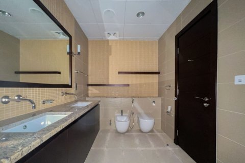 Apartment til leje i Palm Jumeirah, Dubai, UAE 3 soveværelser, 210.52 kvm № 749623 - foto 18