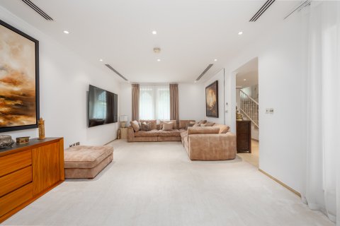 Villa te huur in Jumeirah Park, Dubai, VAE 3 slaapkamers, 284.56 vr.m., nr 749602 - foto 14
