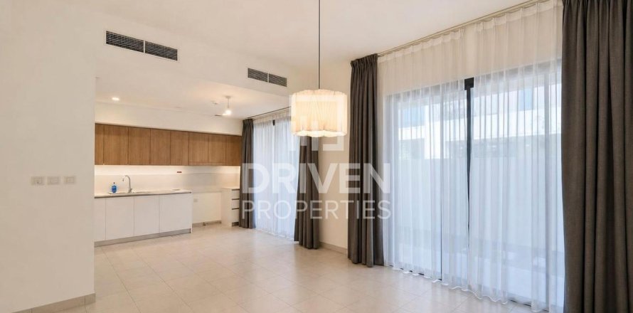 Huvila Dubai South (Dubai World Central), Dubai, Arabiemiraatit 4 makuuhuonetta, 217.49 m2 № 768577