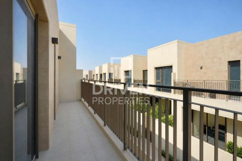 Huvila Dubai South (Dubai World Central), Dubai, Arabiemiraatit 4 makuuhuonetta, 217.49 m2 № 768577 - kuva 22