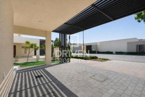 Huvila Dubai South (Dubai World Central), Dubai, Arabiemiraatit 4 makuuhuonetta, 217.49 m2 № 768577 - kuva 27