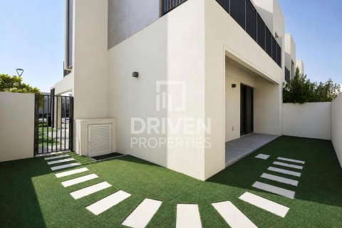 Huvila Dubai South (Dubai World Central), Dubai, Arabiemiraatit 4 makuuhuonetta, 217.49 m2 № 768577 - kuva 25