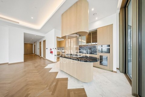 Business Bay, Dubai, UAE의 임대용 아파트 침실 3개, 313.27제곱미터 번호 768575 - 사진 4